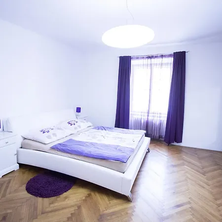 Old Town Square 27 Apartament Praga