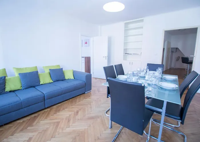 Apartman Old Town Square 27 *